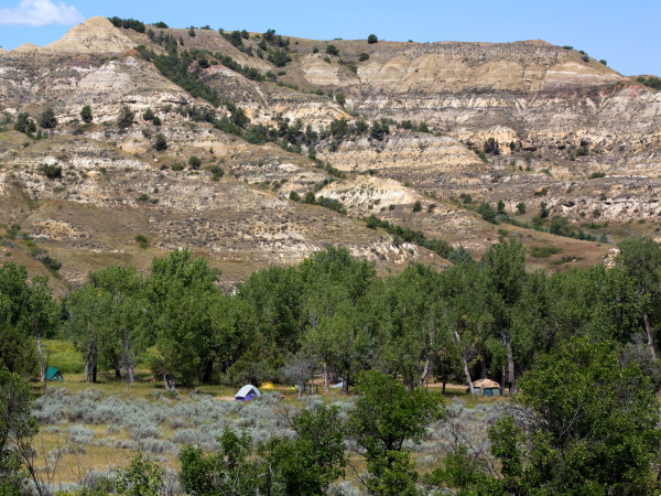People camping in theodore roosevelt national park